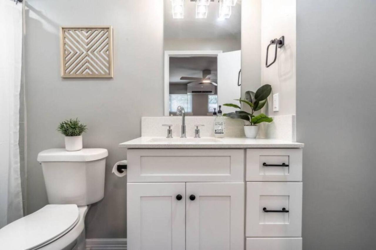 Roomy Urban Apartment Montrose! Free Parking #3 Houston Buitenkant foto