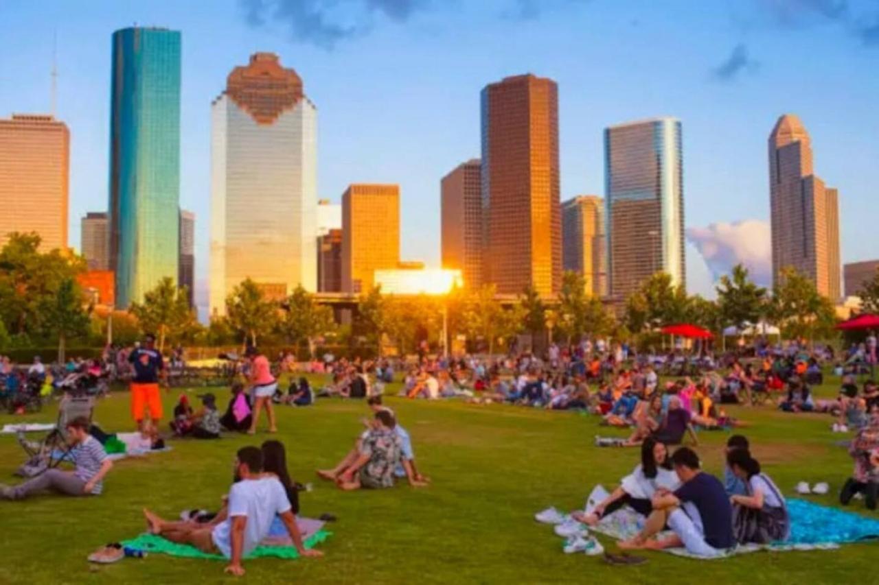 Roomy Urban Apartment Montrose! Free Parking #3 Houston Buitenkant foto